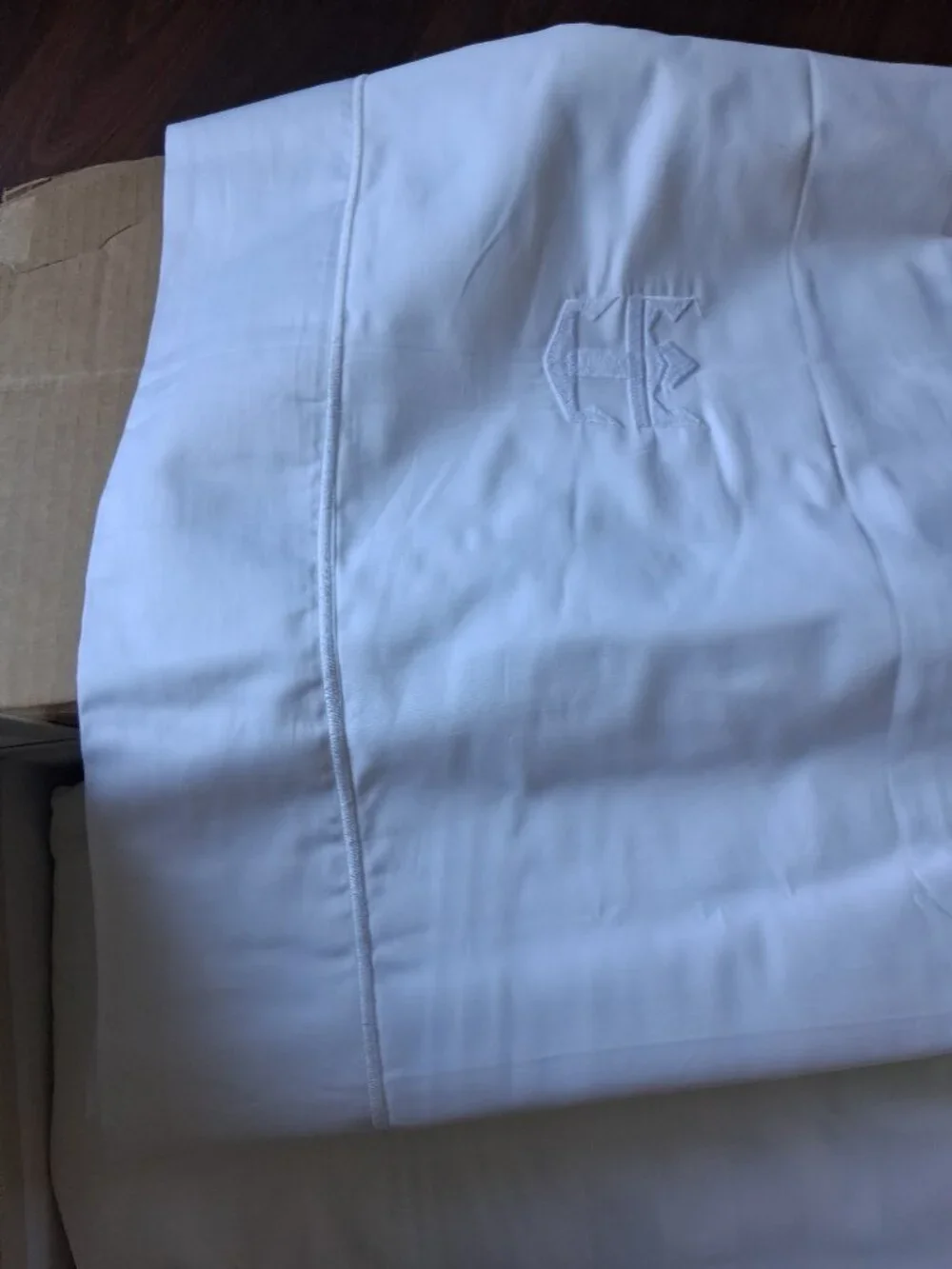 OPEN BOX Royal Carribean  Bedding Collection White QUEEN 100%  5PCS Bedding Set